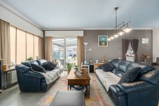 Maison prête à être emménagée et idéalement située à LedeCette charmante propriété est le point de départ idéal pour les familles ou les couples à la...