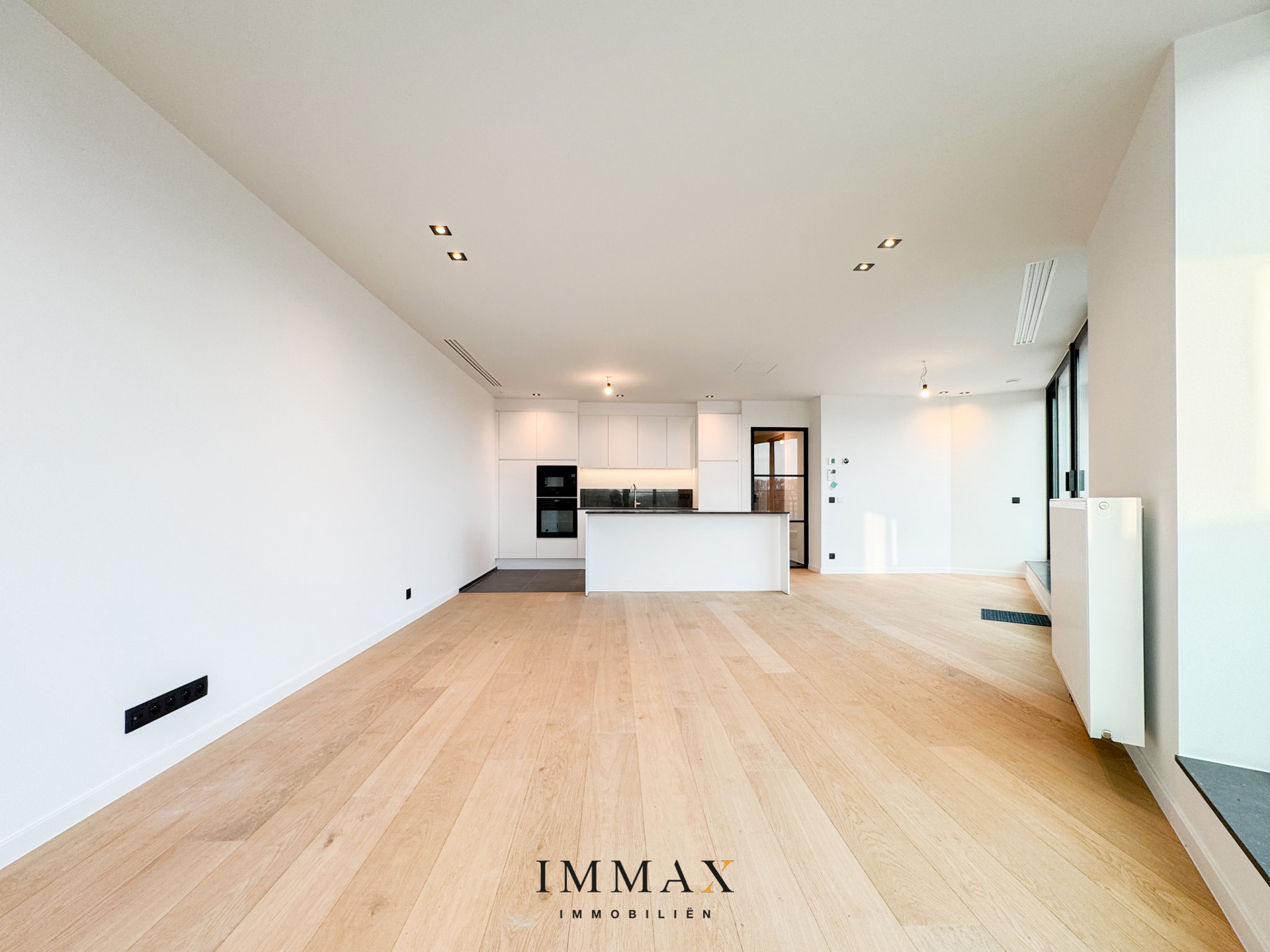 Gerenoveerde penthouse met zongericht en uitzonderlijk groot terras - foto 4