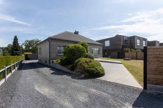 Pour toute information ou visite, appelez Saimen : 0470 79 24 20 ou envoyez un courriel à saimen@cornelis-partners.be.A vendre à Geraardsbergen...