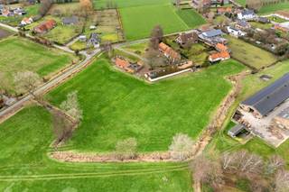 Goede bereikbaarheid richting centrum Aalter en belangrijke verbindingswegenTal van invullingsmogelijkhedenOpen en landelijk zichtVerschillende...