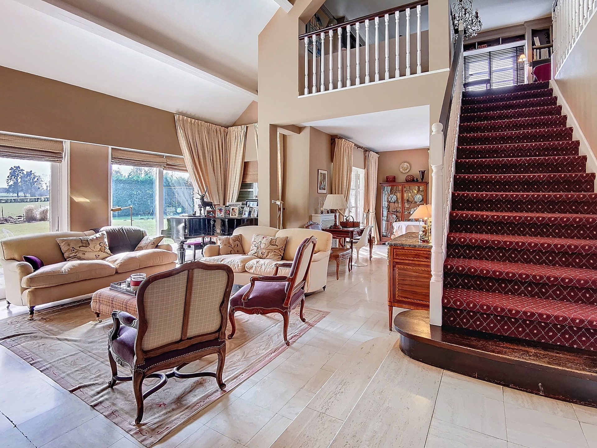 House for sale in Beaumont with 6 bedrooms - photo 4