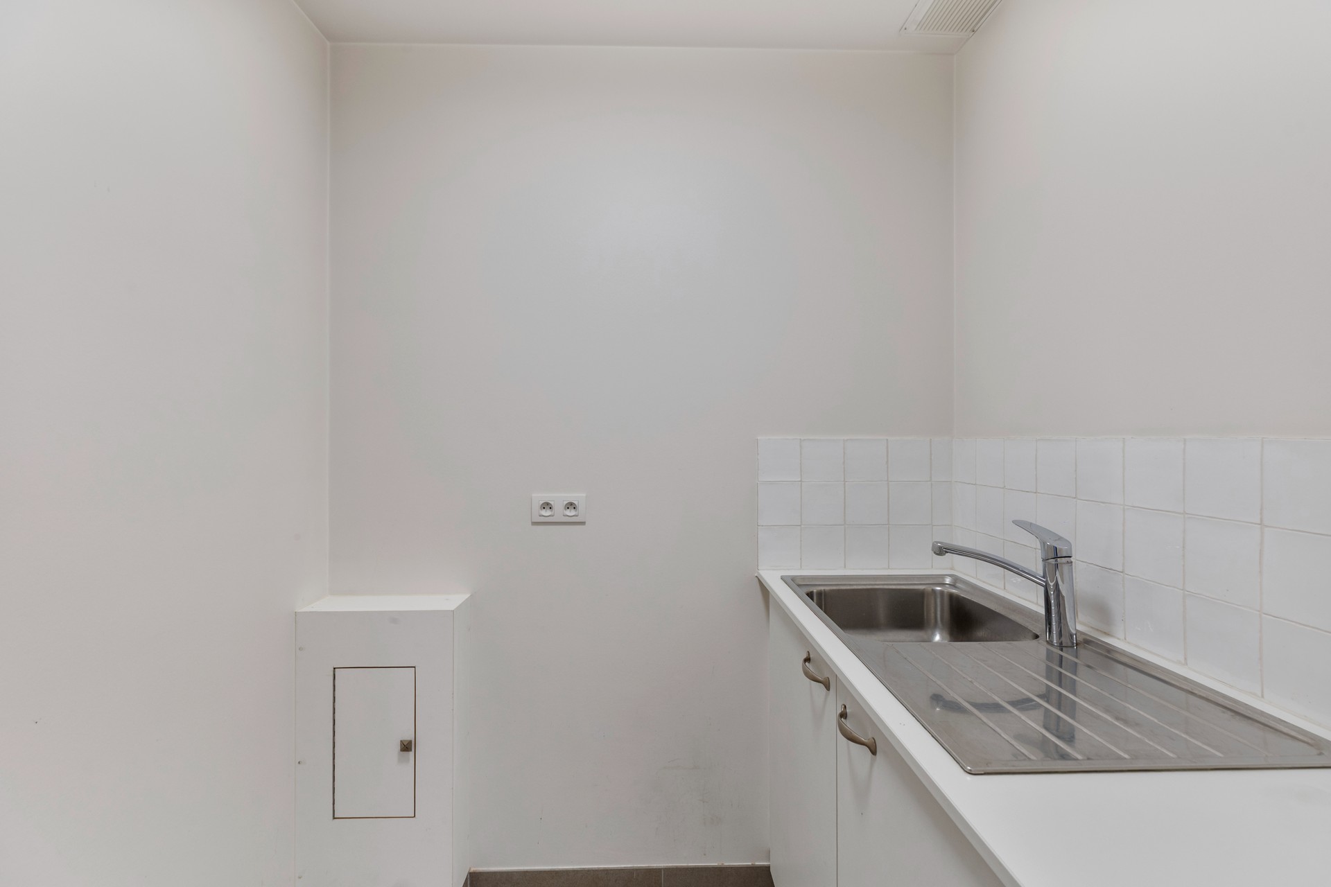 Exclusief villa-appartement met frontaal zicht op de Grote Markt van Roeselare - foto 5