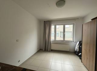 +++ Nieuwstraat 43b2, Denderleeuw +++Deze verzorgde praktijkruimte bevindt zich op het gelijkvloers en verkeert in een goede algemene staat. Ze omvat...