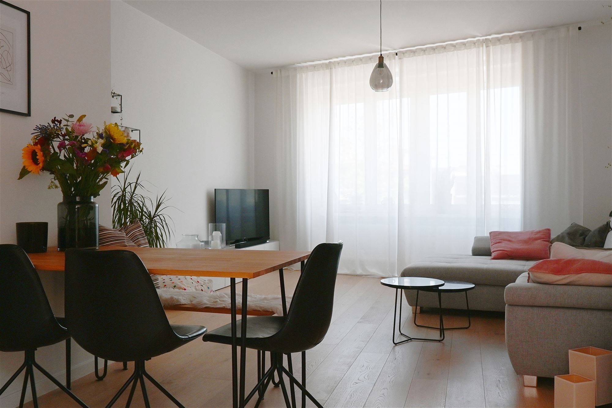 Modern en lichtrijk 1-slaapkamer appartement in Mortsel - foto 2