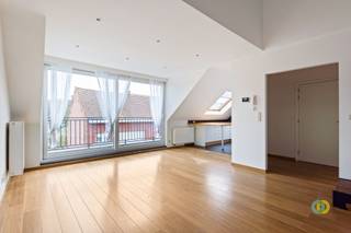 Dans une rue calme à proximité du centre de Machelen, vous trouverez ce duplex prêt à emménager dans un petit immeuble sans ascenseur et donc avec...