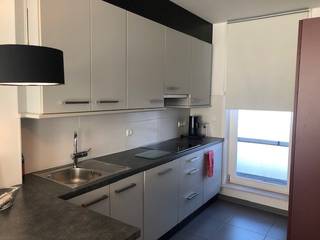 Prachtig, modern dakappartement met 1 slaapkamer op 50 meter van de zeedijk. Deze penthouse ligt op de 4de verdieping.indeling: Twee ruime terrassen,...