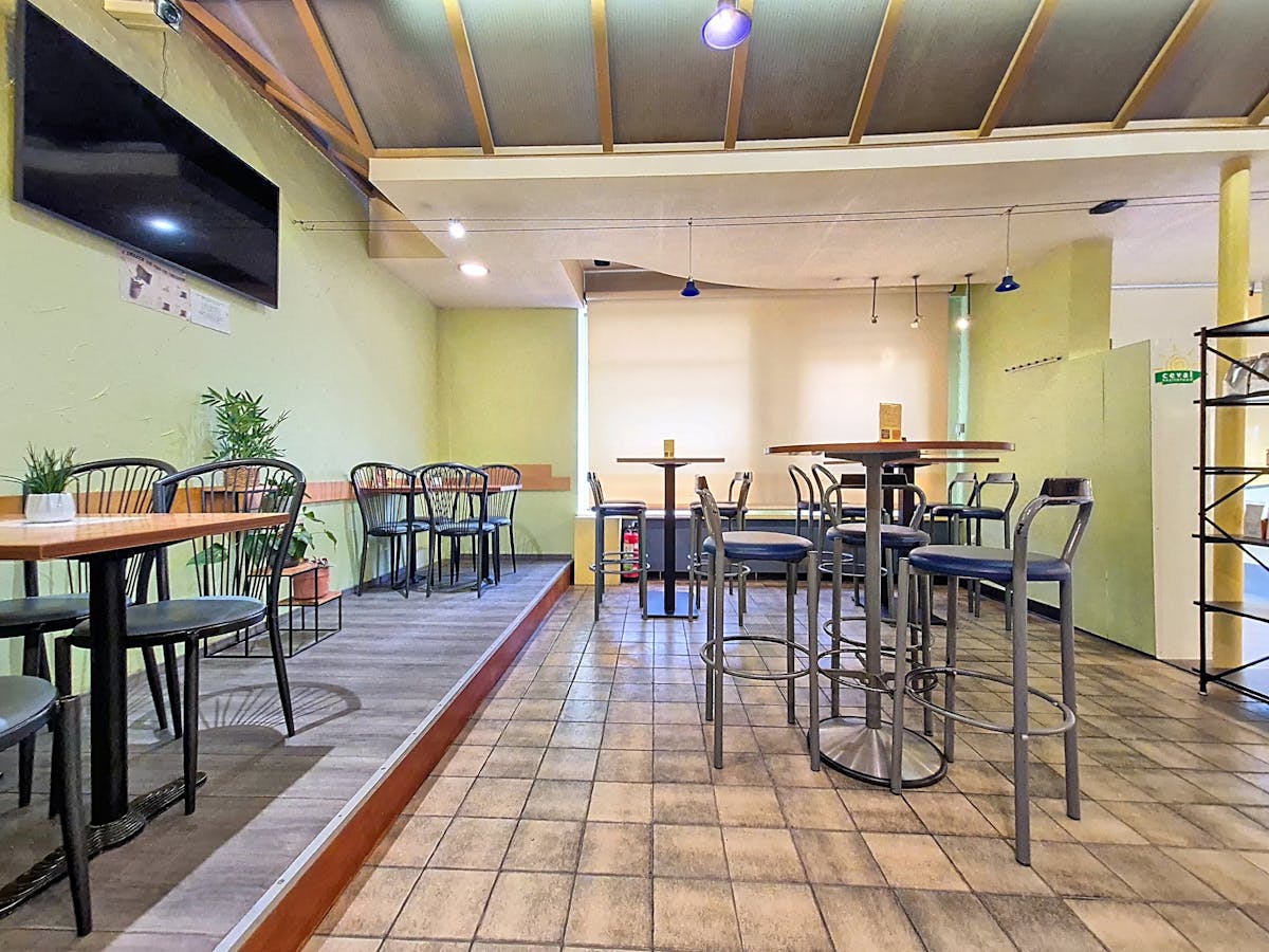 Ready to move in commercial property (approx. 149 m²) for rent near UZ Gent - photo 2