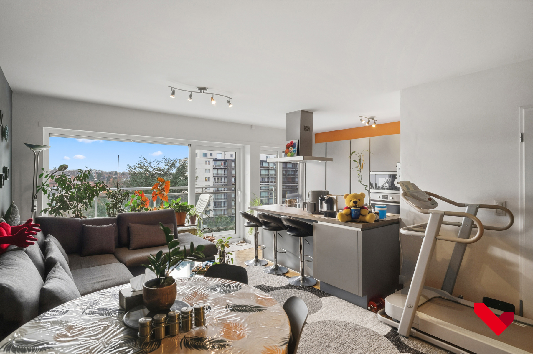 Elegant appartement met royaal terras en privéparking - foto 4
