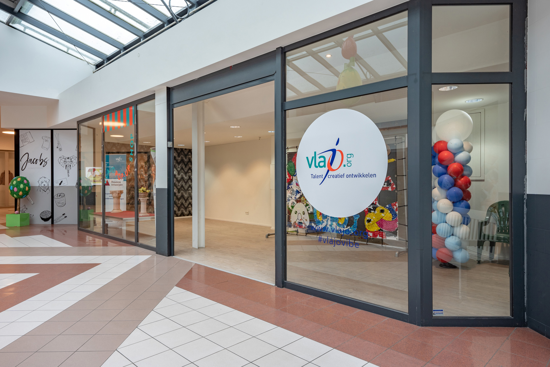 Commercieel gelijkvloers in de Shopping Promenade! - foto 1