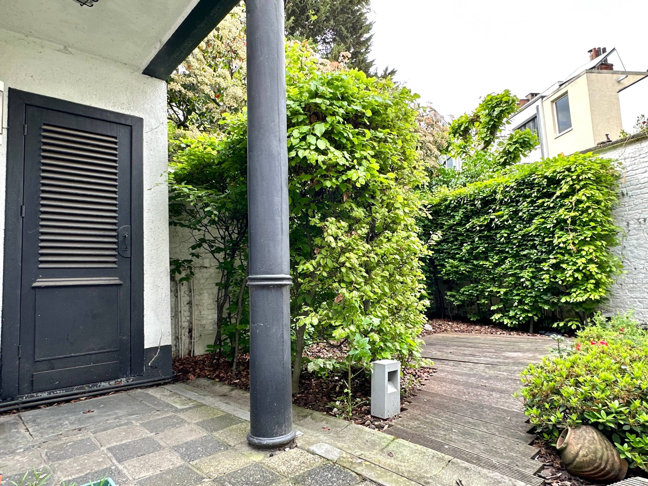 Huis te koop in Antwerpen met 6 slaapkamers - foto 5