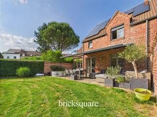 GENVAL - Ideaal gelegen in het centrum van Genval, op een steenworp afstand van de Place Communale en vlakbij Mazerine, Papeteries en...