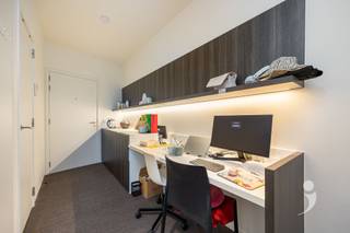  Deze moderne studentenkamer met eigen sanitair is gelegen in studentenresidentie Woods, vlakbij het Belle-Vue park. De residentie is gelegen op...