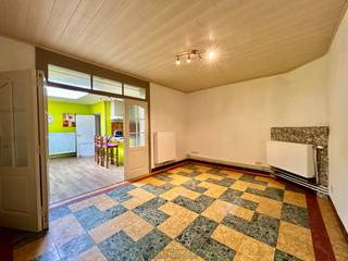 Deze STADSWONING is gelegen op een absolute TOPLOCATIE in Ronse. Op slechts een STEENWORP AFSTAND van het BRUISENDE STADSCENTRUM en nabij het...