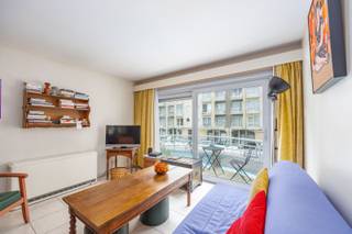 - Zonnige terrassen- Drie volwaardige slaapkamers - Zwembad in de residentie - Fantastische ligging Pal aan de zeedijk van Oostende, bieden wij u dit...