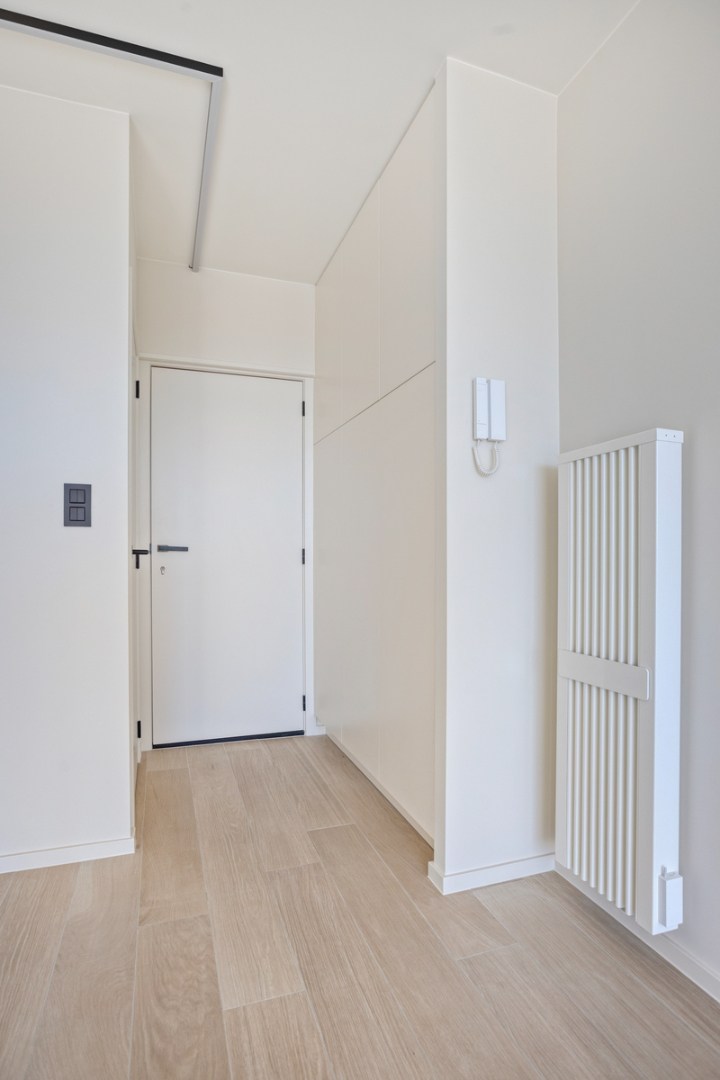 Luxueus gerenoveerd appartement + privé-kelder - foto 4