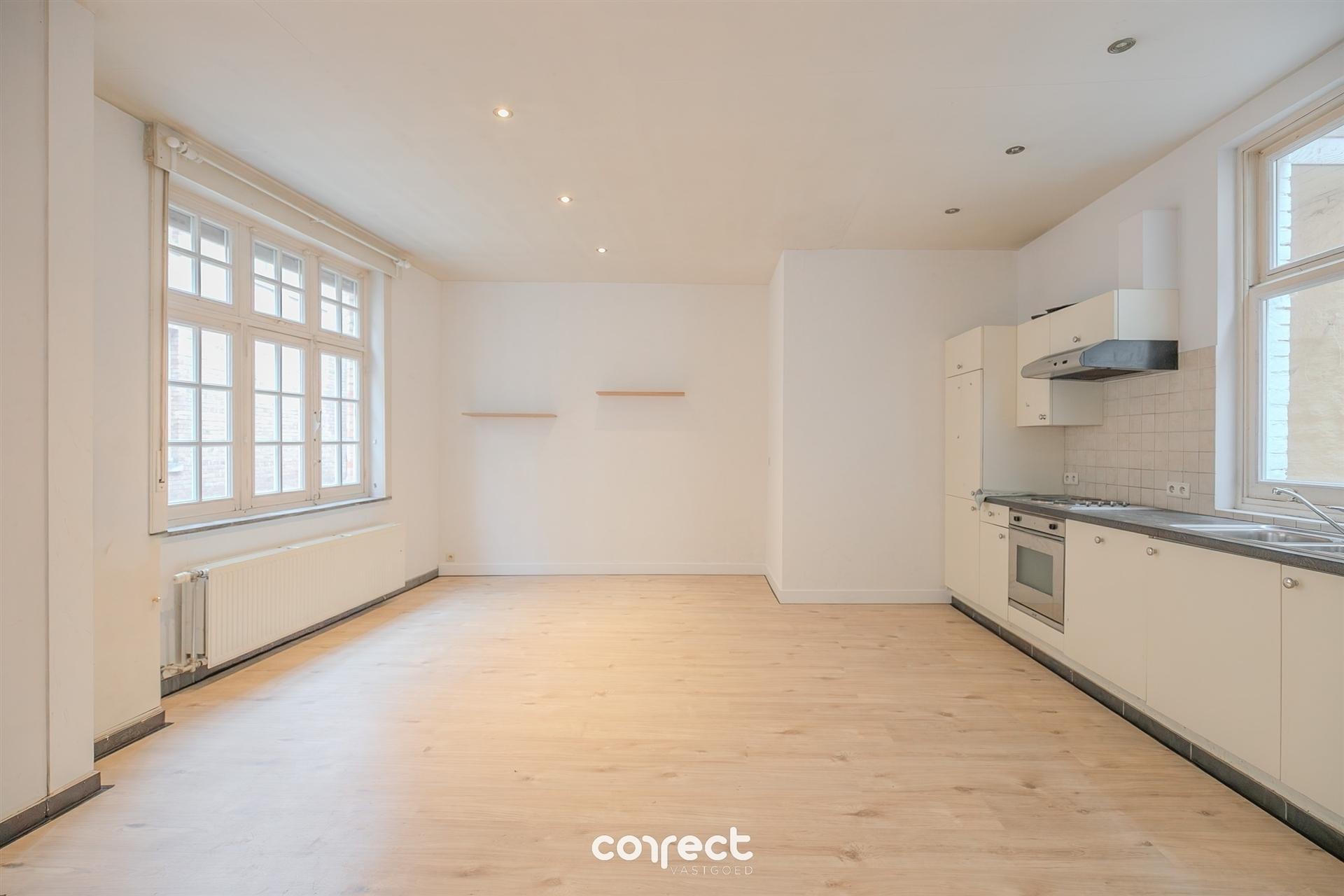 Verrassend ruime en goed onderhouden stadswoning. - foto 3