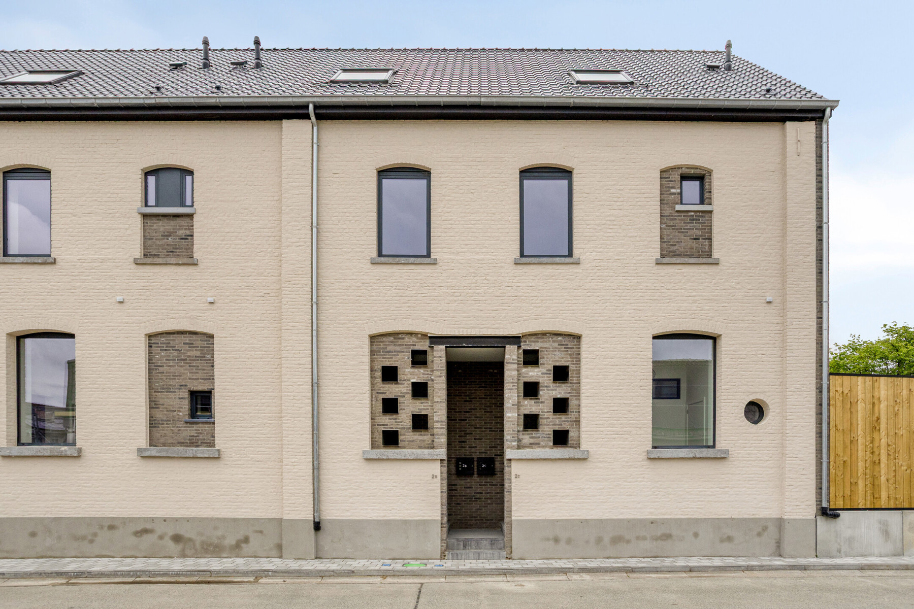 Energiezuinige nieuwbouwwoning met 3 slaapkamers en tuin - foto 1