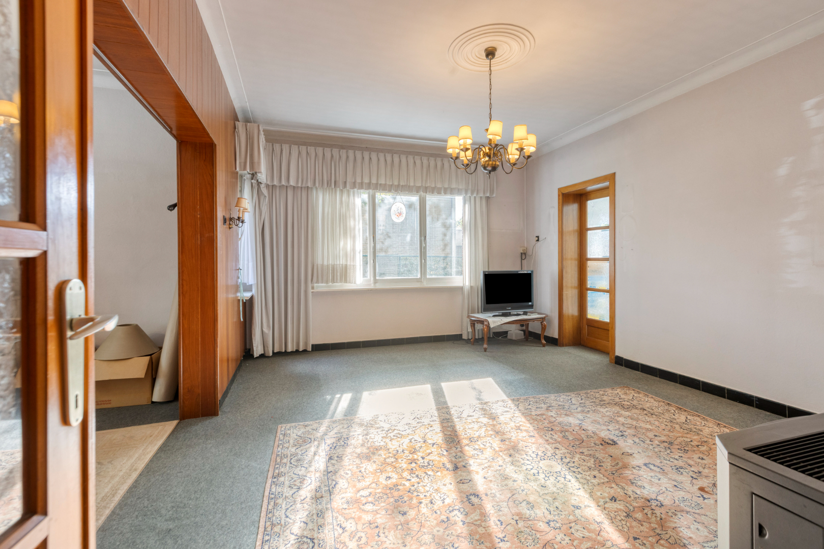 Te renoveren woning met 3 slaapkamers en ruime tuin op 1.065 m² te OLV Olen ! - foto 4