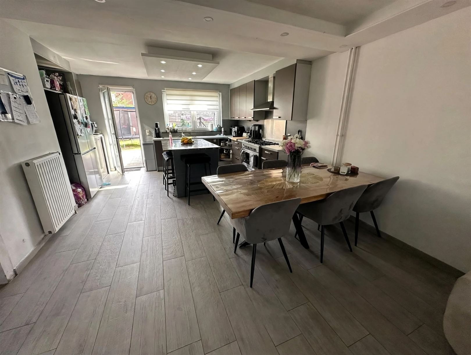 Woning met 4 slp's, 2 bdk's, mooie tuin en garage - foto 5