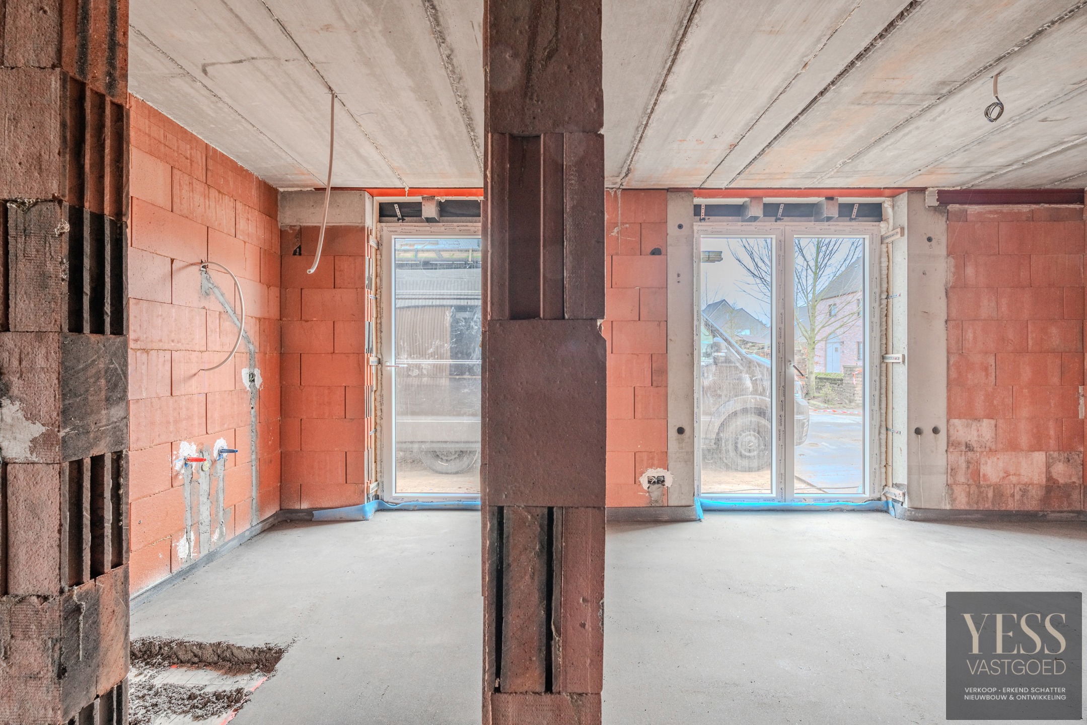 Ruime duplex appartement met 3 slaapkamers en 2 parkings - foto 4