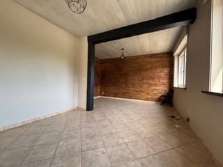 In Erwetegem, een rustige en aangename deelgemeente van Zottegem, bevindt zich deze knusse en praktische woning, ideaal voor wie op zoek is naar...