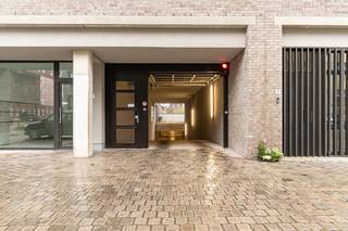 Bent u op zoek naar een veilige en vlot toegankelijke autostaanplaats op een toplocatie in Antwerpen? Deze ondergrondse autostaanplaats bevindt...