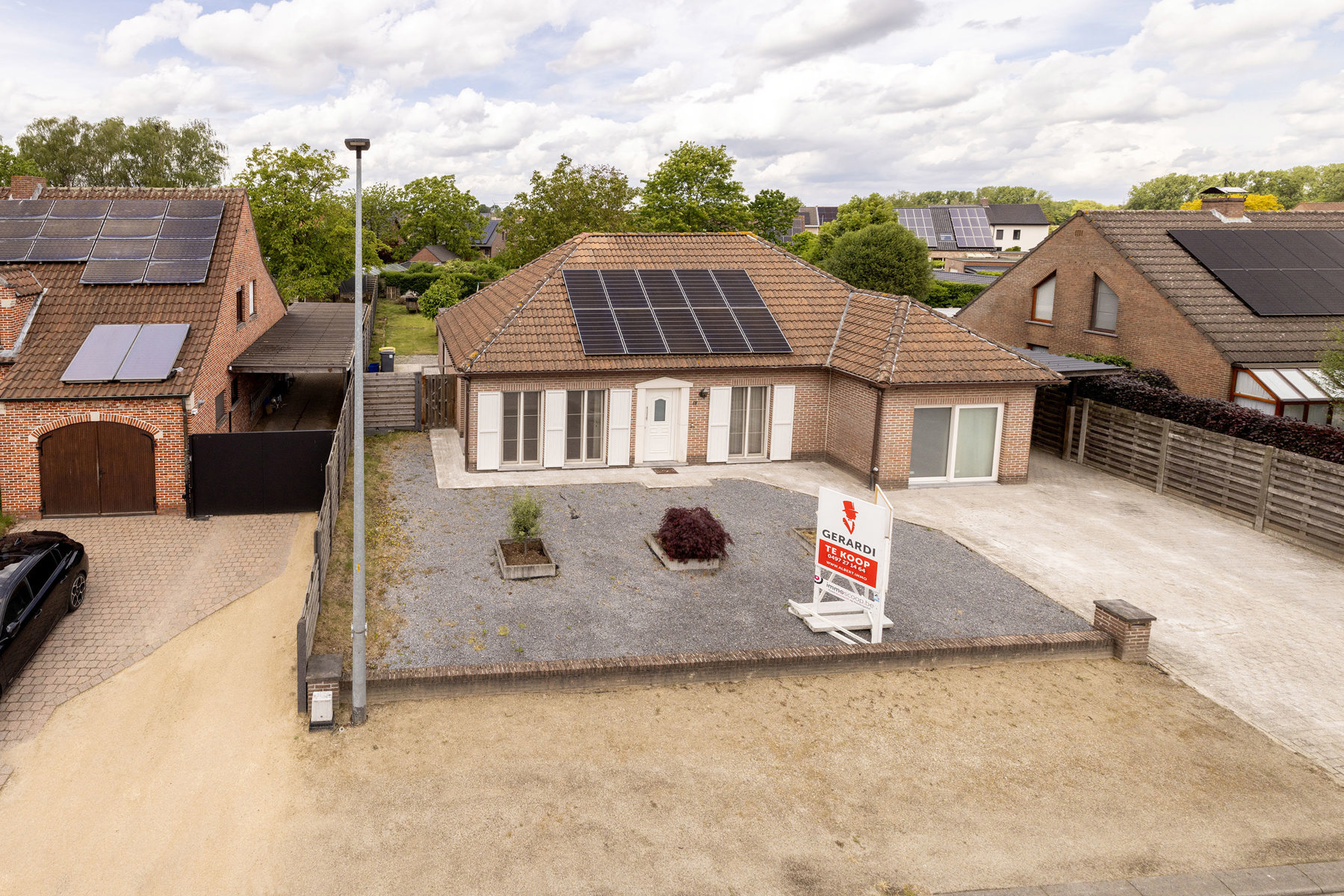 Op te frissen, energiezuinige woning met 3/4 slpks en tuin - foto 2