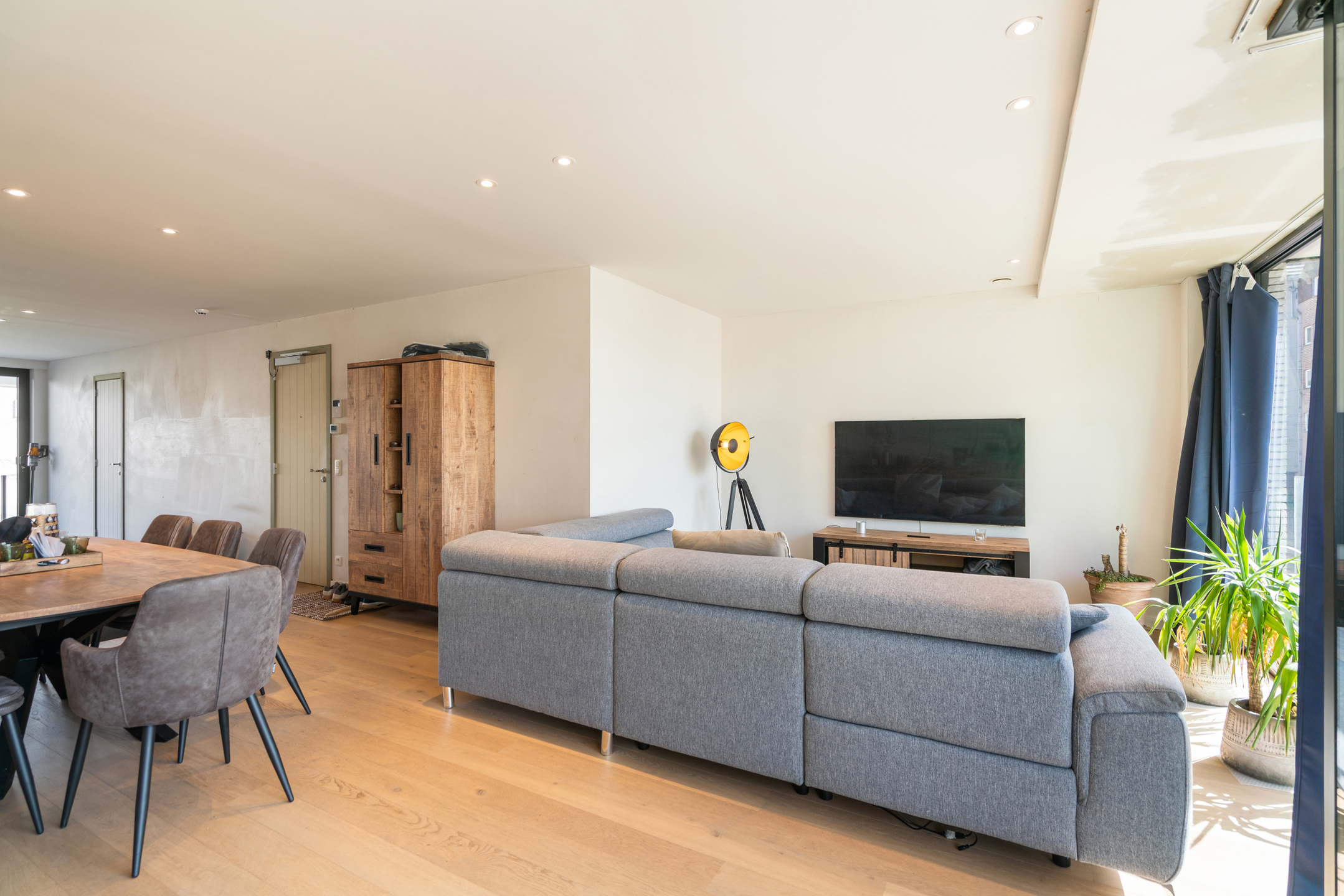 Recent en zonnig duplexappartement met tuin en 2 terrassen - foto 4