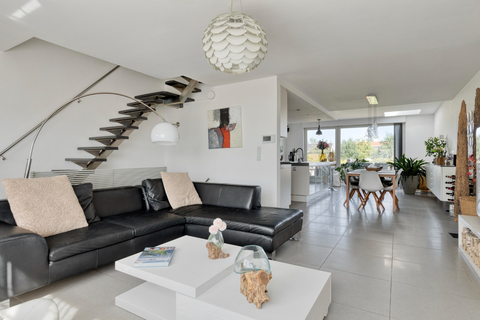 Mooie bel-etage woning van 234 m² bew.opp. op 344 m² grond. - foto 3