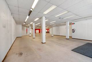 Cet espace commercial est situé au centre de Lommel. C'est une excellente opportunité d'investissement pour les entrepreneurs à la recherche d'un...