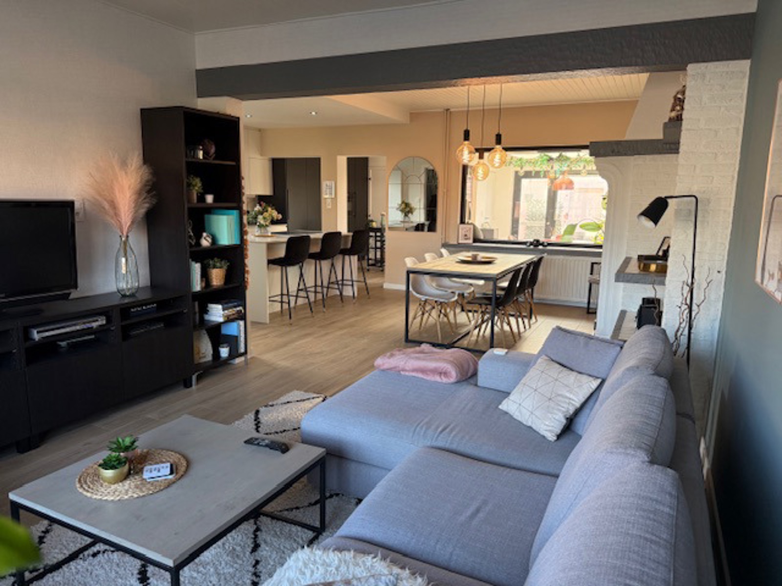 Gezellige kwalitatief volledige gerenoveerde woning met 3 slpks op 9 are 56 ca. - foto 4