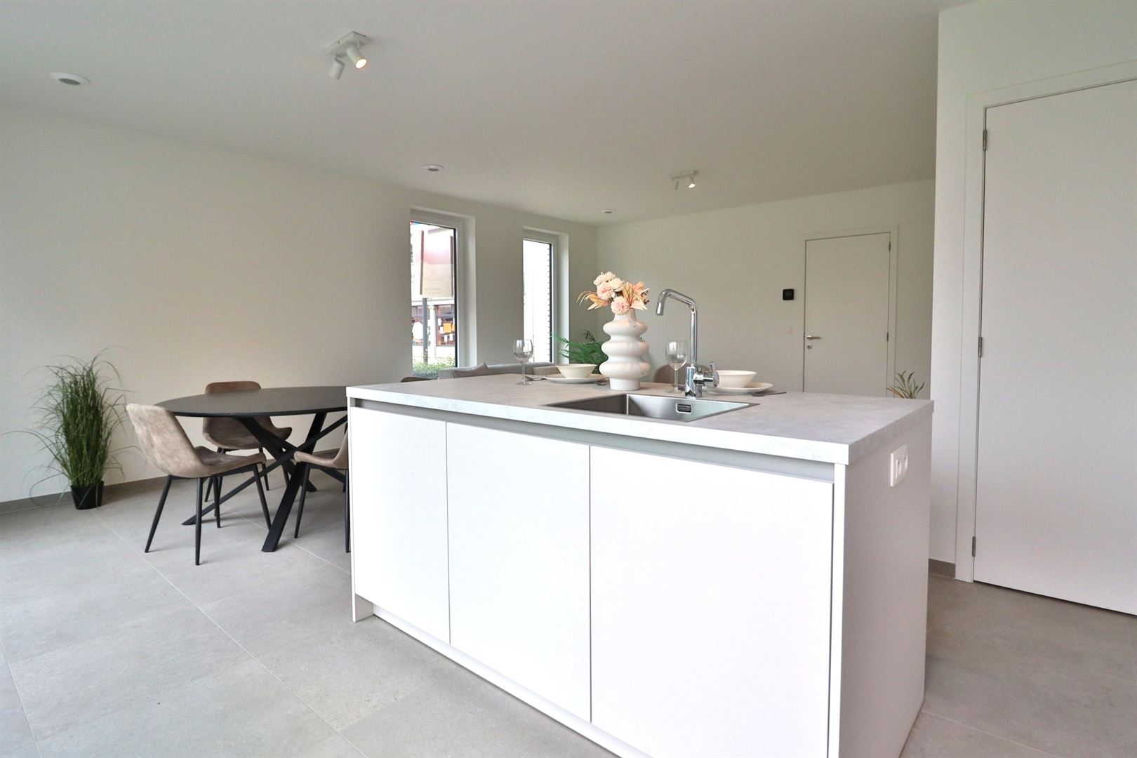 Leuke nieuwbouwwoning met tuin en uitweg - foto 5