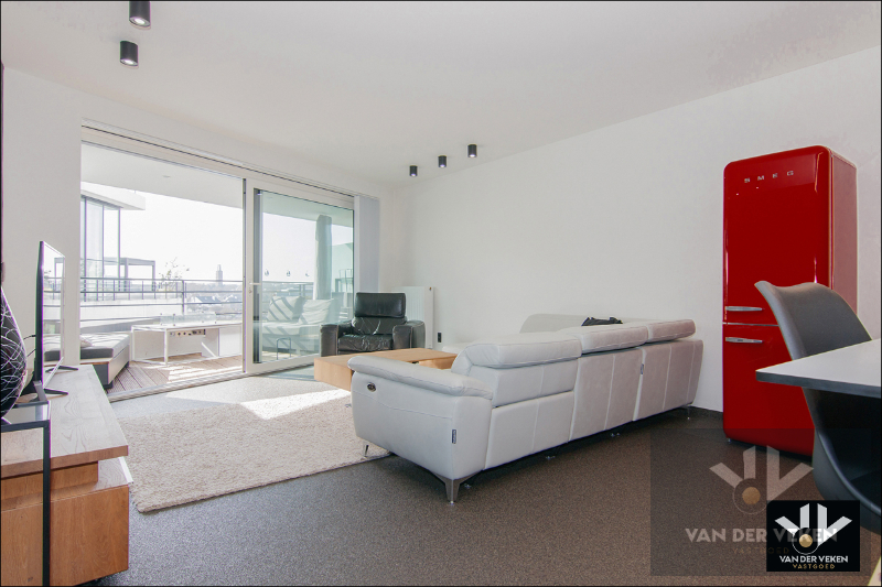 Knap afgewerkt 2 slpk appartement met zonnig terras en zicht op het water - foto 2