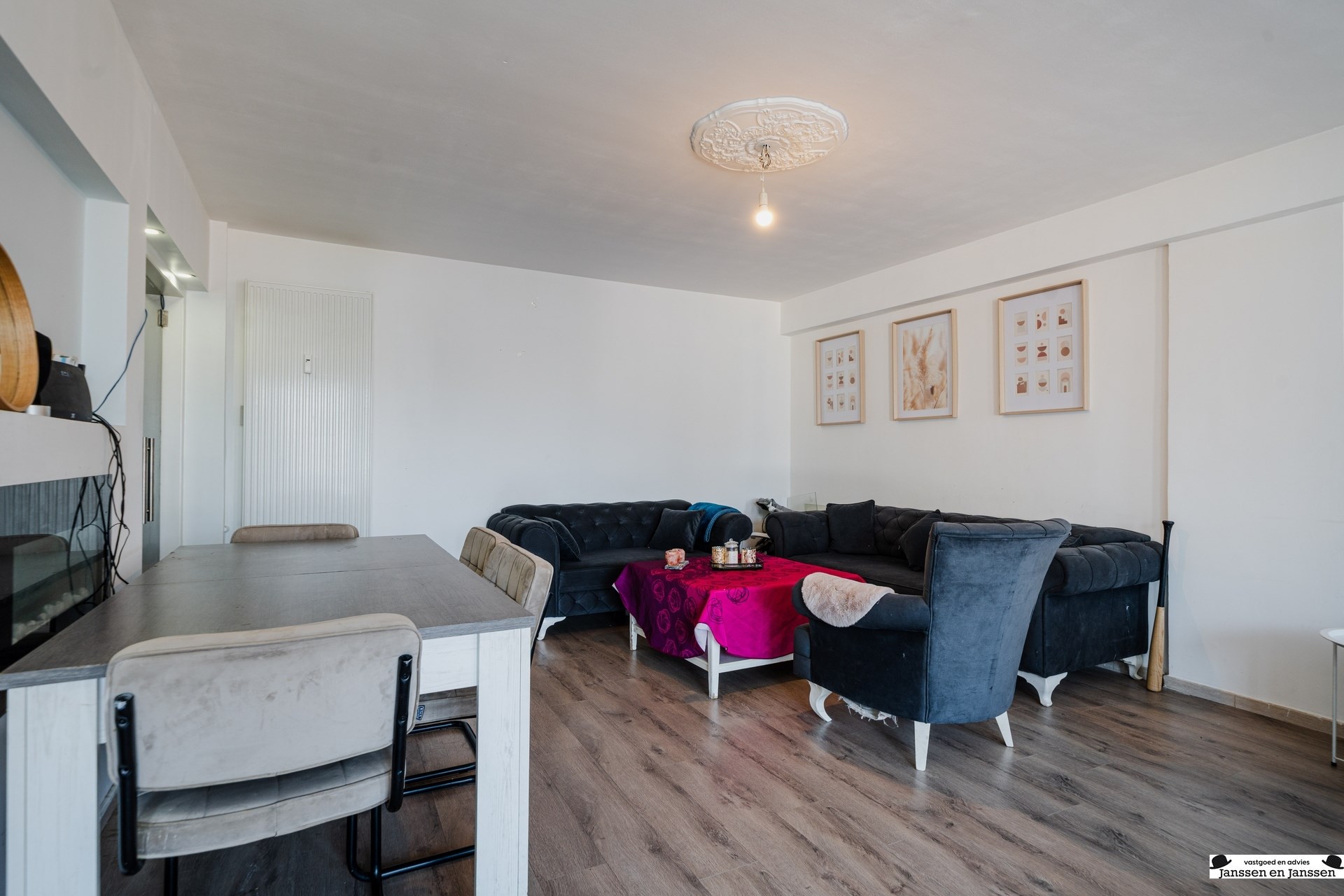 Te renoveren ruim appartement op toplocatie in Borgerhout! - foto 4