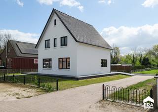 Volledig gerenoveerde woning in Achel op een groene locatie dicht bij de Nederlandse grens.De woning werd in 2025/2026 volledig gerenoveerd, alles is...