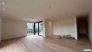<p><span>Luxury energy efficient new construction apartment 0.1 located in block A </span></p><p><span> </span></p><p><span>The ground floor apartment has an area of 120.5</span><span><sup>m2</sup></span><span>, 3 bedrooms, 2 bathrooms and a terrace so you can always enjoy the surroundings in peace. </span></p><p><span>Underground there is a spacious parking garage with garage boxes, car parking spaces and separate storage rooms.</span></p><p><span> </span></p><p><span>Each apartment is equipped with underfloor heating by means of an air-water heat pump and with a mechanical ventilation system type C+evo. </span></p><p><span>The BEN requirements (nearly energy neutral) are realized by paying special attention to airtightness, good insulation, economical heating systems and solar panels. Each unit will be finished with high-quality materials. </span></p><p><span> </span></p><p><span>The layout of the apartment/home is as follows: a spacious living space with adjacent open kitchen (together with an area of about 42.5</span><span><sup>m2</sup></span><span>), laundry room / storage room, night hall with access to the 3 bedrooms,</span></p><p><span>2 bathrooms with shower and bathtub and a separate toilet.</span></p><p><span> </span></p><p><span>Furthermore, you determine the "look and feel" of your own apartment by making your choice at the indicated suppliers.</span></p><p><span> </span></p><p><span>Price of the apartment</span></p><p><span>Land value: € 112 000.00 (excluding 12% RR) € 125 440.00 (including 12% RR)</span></p><p><span>Construction value: € 287 000.00 (excluding 21% VAT) € 347 270.00 (including 21% VAT)</span></p><p><span>TOTAL :</span><span>€ 359 000.00 (excluding costs) € 472 710.00 (including costs)</span></p><p><span> </span></p><p><span>For a visualization of the entire project, a scale model has been created and is on display at the offices of Janssen and Janssen - Theo Verellenlaan 55, Gooreind Wuustwezel</span></p><p><span>In addition, the specifications and plans are available at the office by appointment: tel 03/663 44 44</span></p><p><span> </span></p><p><span>More information on www.janssenenjanssen.be</span></p><p><span> </span></p>