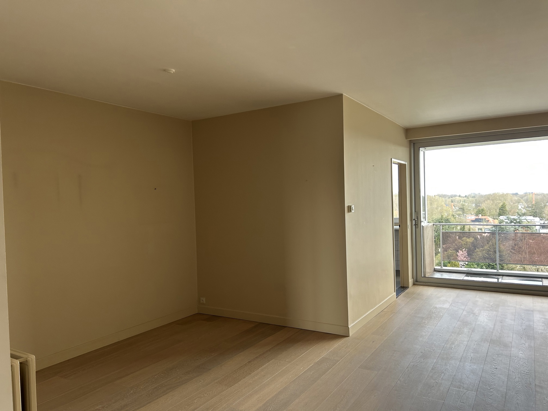 Instapklaar 2 slpk appartement met terras, kelder, garage - foto 5