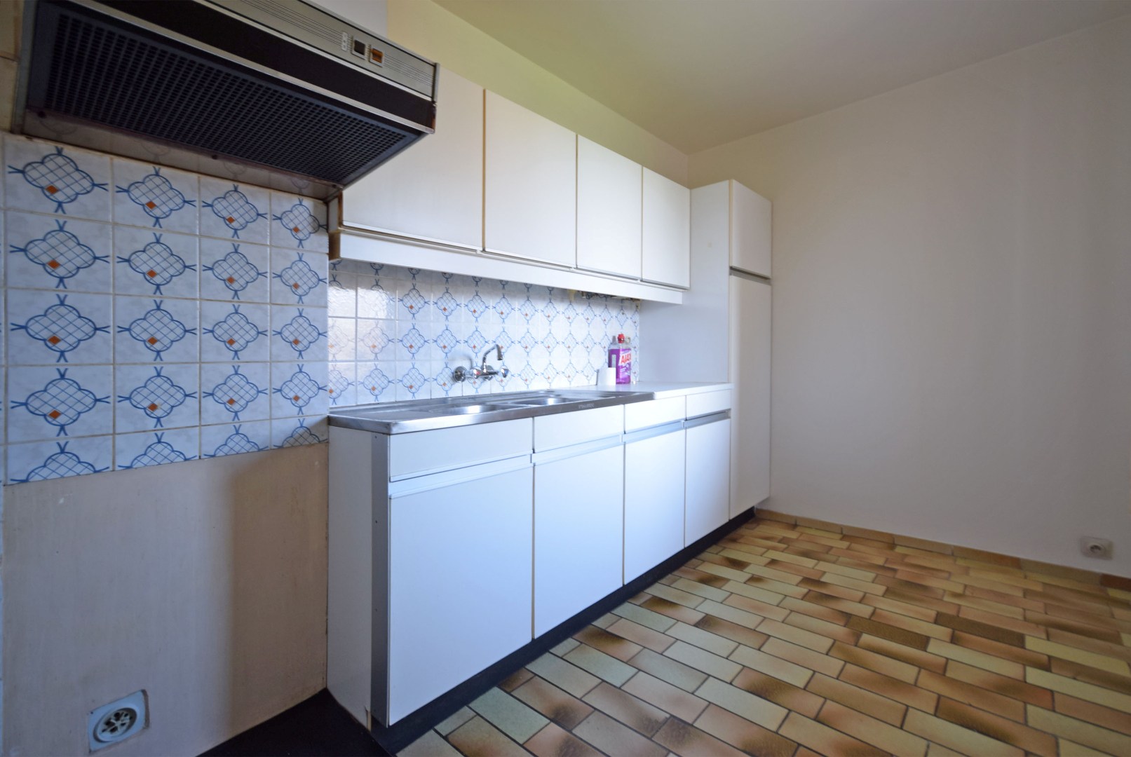 APPARTEMENT MET TWEE SLAAPKAMERS NABIJ CENTRUM ROESELARE - WONEN OF INVESTERINGSKANS - foto 5