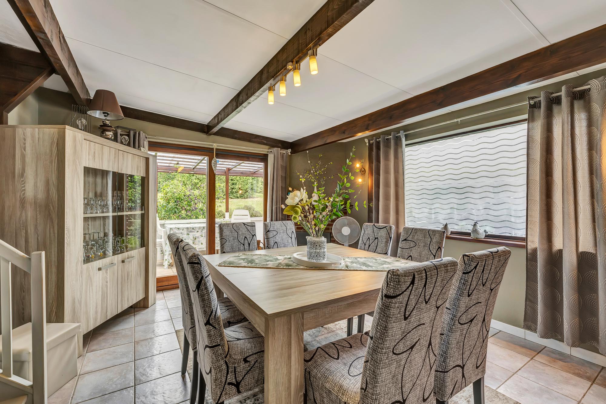 Instapklare bungalow te koop met grote tuin - foto 4