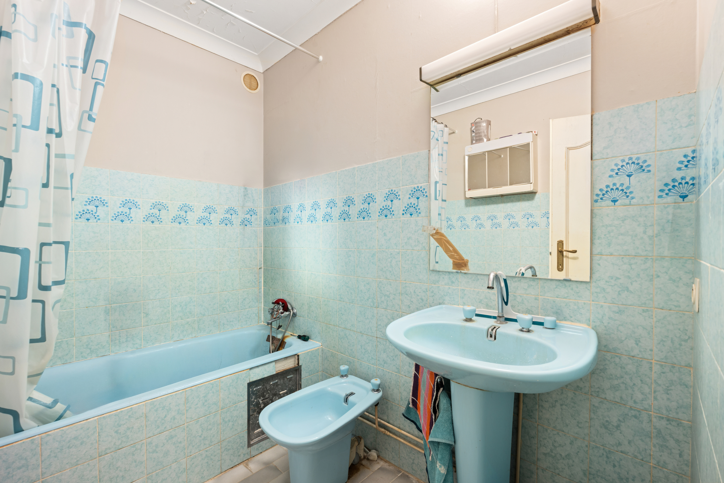 Apartment for sale in Sint-Niklaas with 1 bedroom - photo 5