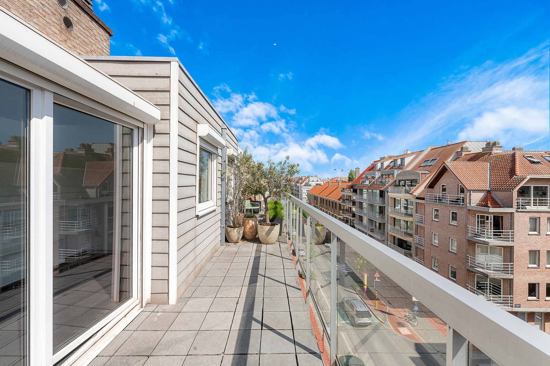Ruim duplex appartement met zonnige terrassen in hartje Knokke - foto 5
