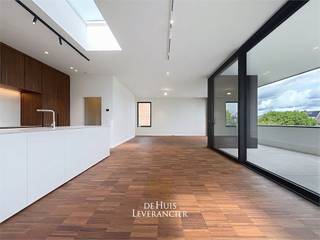 Voor wie op zoek is naar een woonst waar luxe een standaard begrip is komt zijn droom uit.Deze woonst werd in 2025 volledig vernieuwbouwd met...