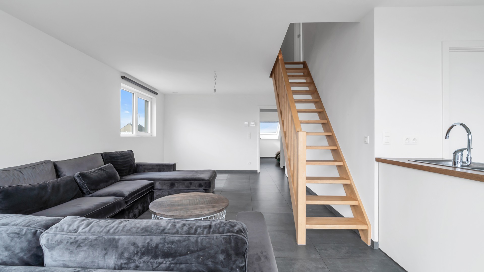 MODERN, ENERGIEZUINIG DUPLEX APPARTEMENT MET 4 SLAAPKAMERS IN MAASMECHELEN - foto 5
