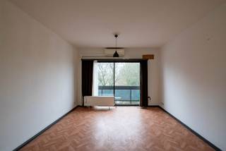 Dit aangename appartement is gelegen op een rustige en groene omgeving op Linkeroever, vlak bij het Galgenweel en de Schelde. Winkels,...