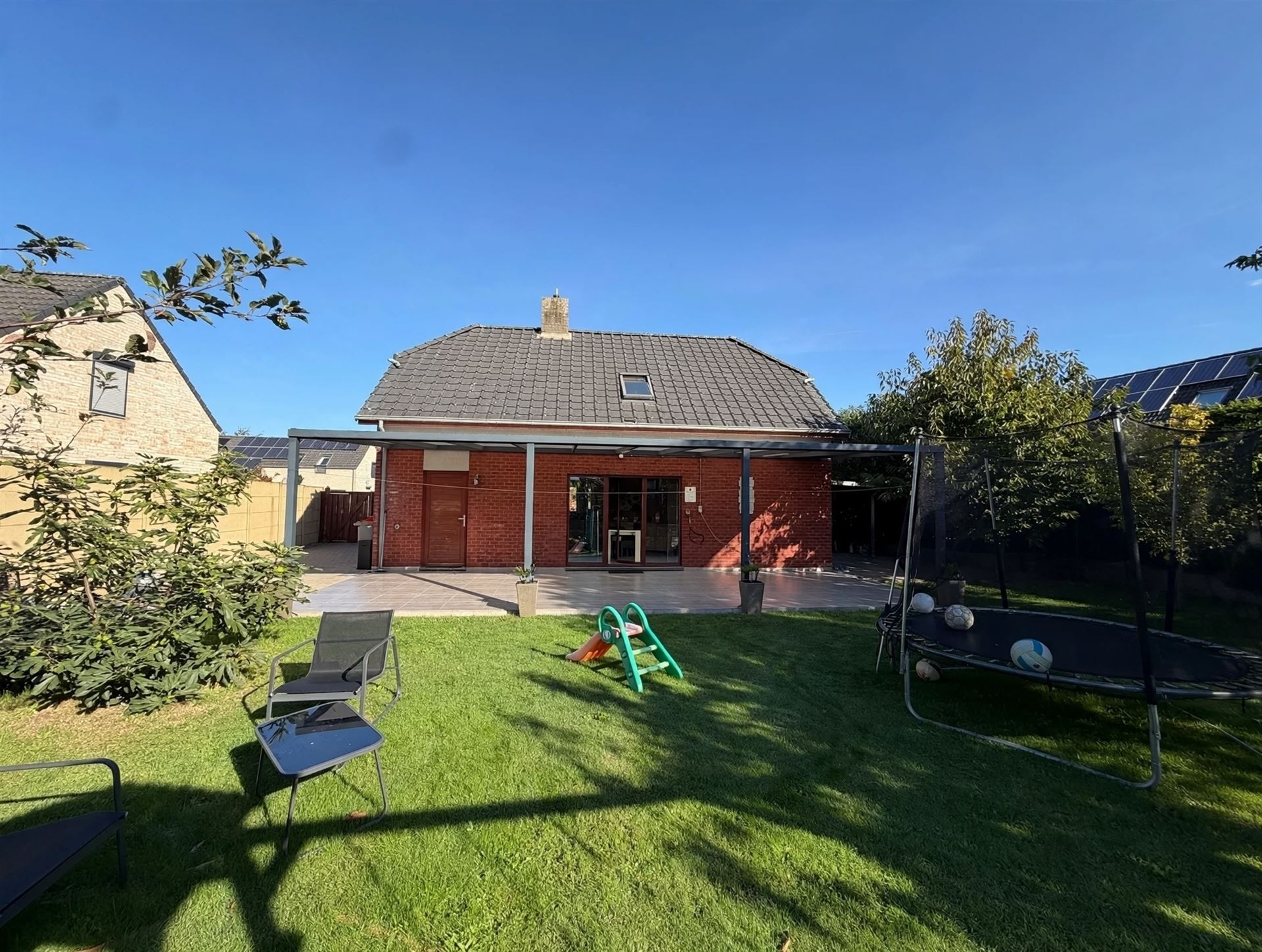 Vrijstaand wonen met 3 slaapkamers, een gezellige tuin en een royaal overdekt terras! - foto 4