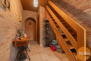 LOCHRISTI – Charmante bungalow met uitbreidingsmogelijkhedenEERSTE KIJKDAG ZATERDAG 06/12 VAN 10U TOT 14U ( enkel op afspraak!)Deze vrijstaande...