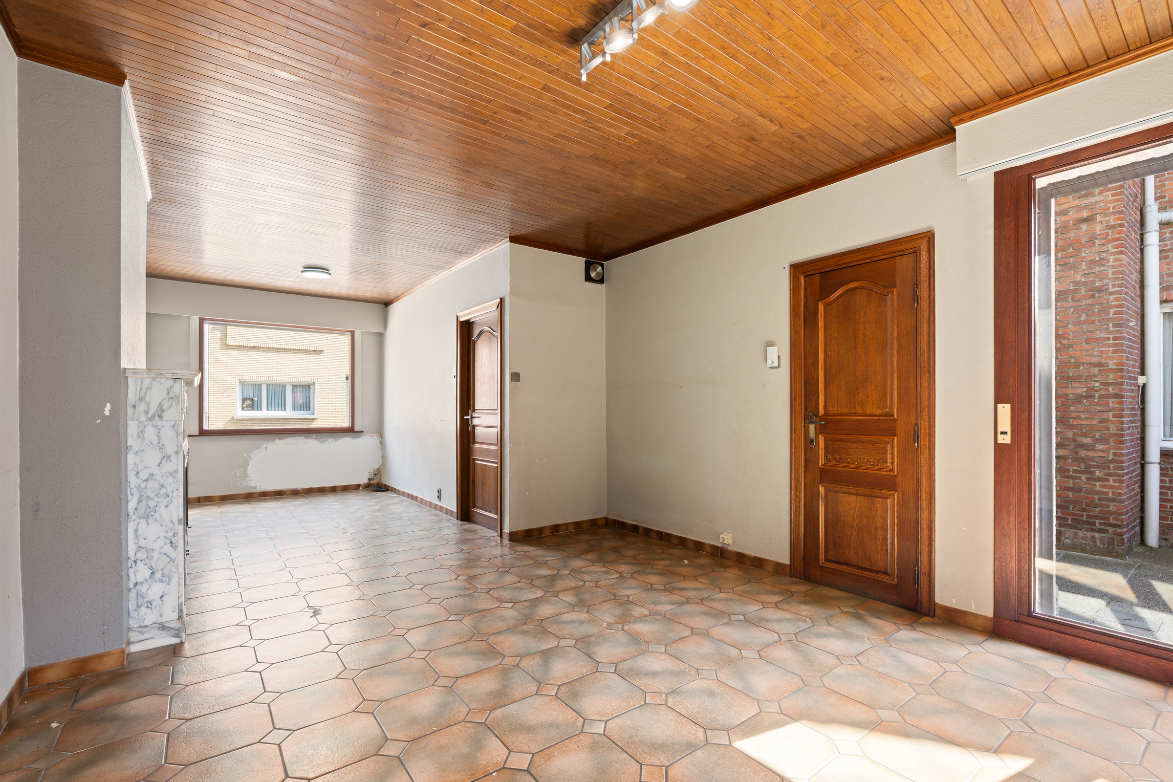 Halfopen Woning nabij centrum Kruibeke - foto 2