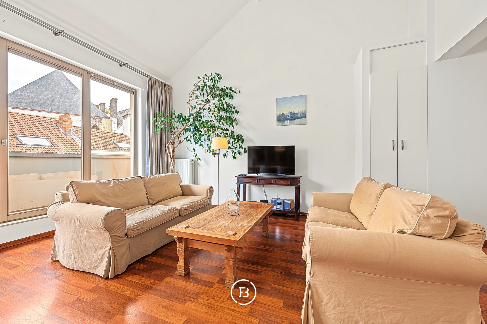Gemeubelde duplex nabij Grote Markt - foto 4