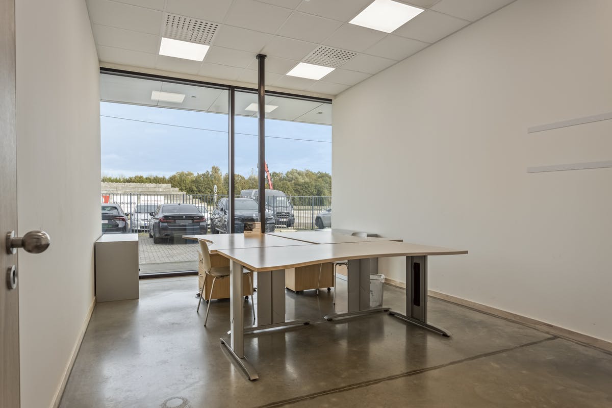 Bureau au rez-de-chaussée (233 m²) à louer à Stokrooie-Hasselt - photo 5