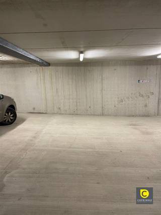 Ondergrondse autostaanplaatsRuime ondergrondse autostaanplaats gelegen in residentie Plantsoen te Boom. Afmetingen: 2.5 x 5 m Meteen beschikbaar ...